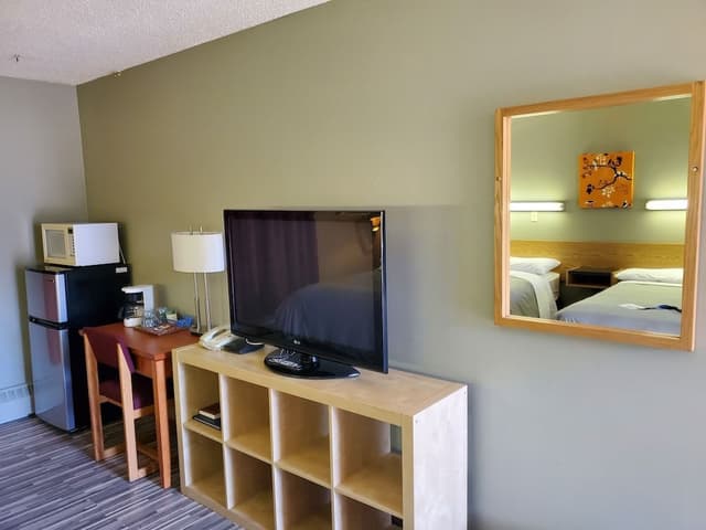 Double Room, 2 Queen Beds, Kitchenette, Non Smoking