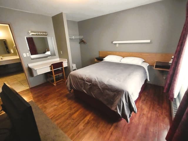 Executive Suite, 1 Bedroom, Non Smoking, Kitchen