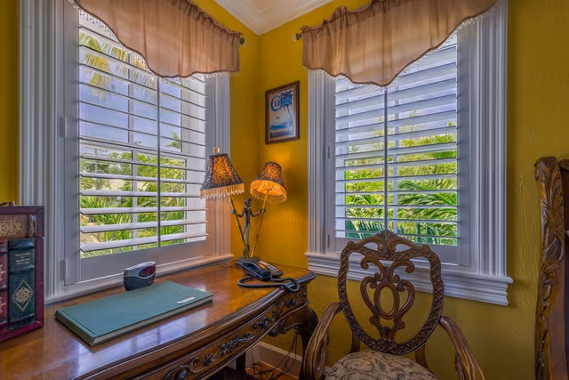 Luxury Havana Suite w/kitchenette