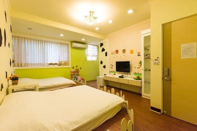 Classic Quadruple Room