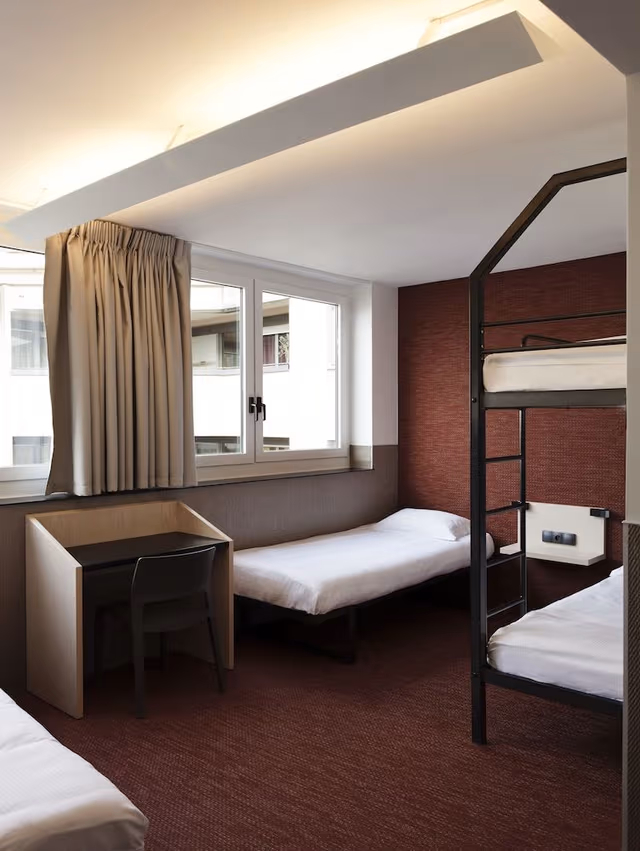 Room, Private Bathroom (5 Beds)