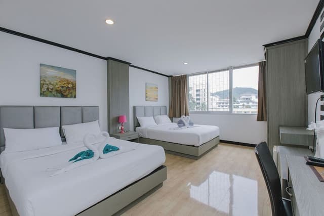 Standard Apartment, 3 Bedrooms (Rooftop)