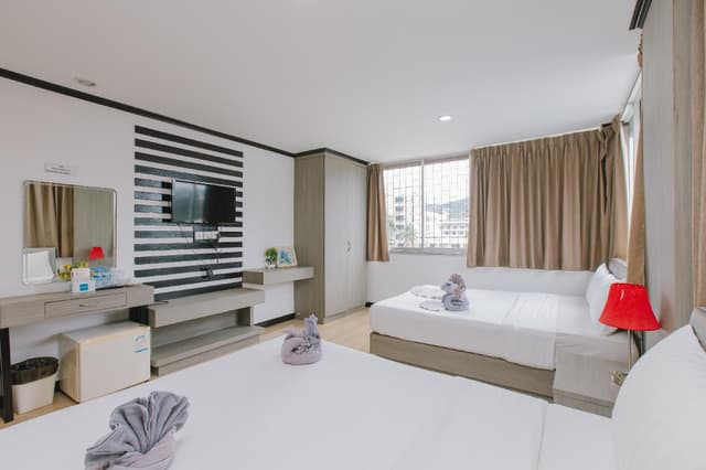 Deluxe Quadruple Room