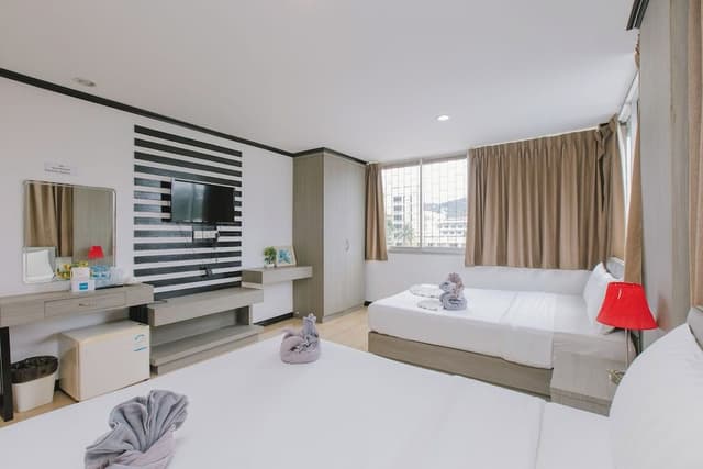 Standard Apartment, 3 Bedrooms (Rooftop)