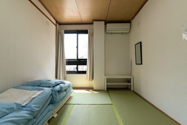 Economy Twin Room, Non Smoking