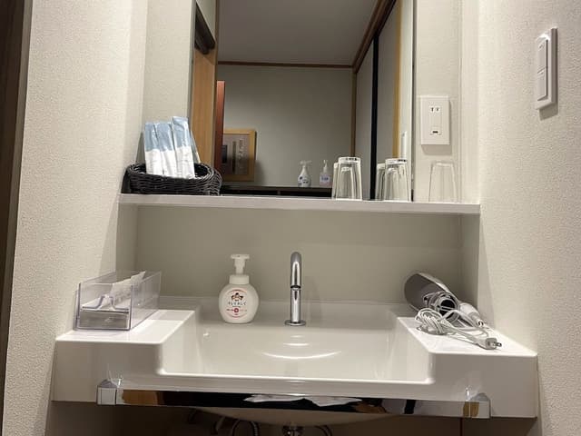 Economy Triple Room