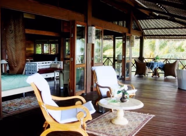 Suite (Esplanade)