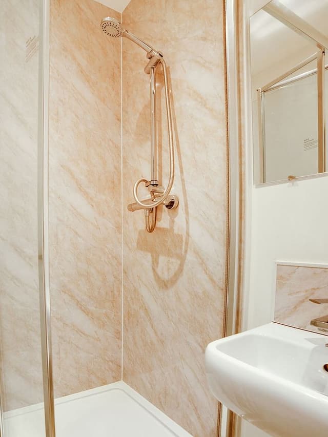 Double Room, Ensuite (Compact)