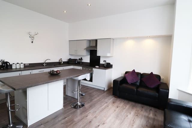 Luxury Apartment, 2 Bedrooms, Ground Floor (Apt 4)