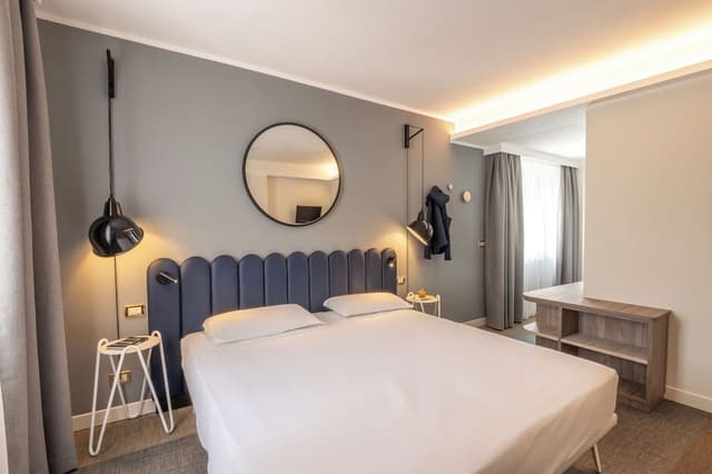 Classic Double or Twin Room, Private Bathroom
