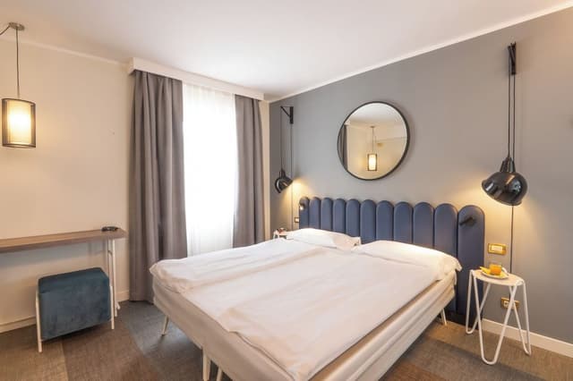 Classic Double or Twin Room, Private Bathroom