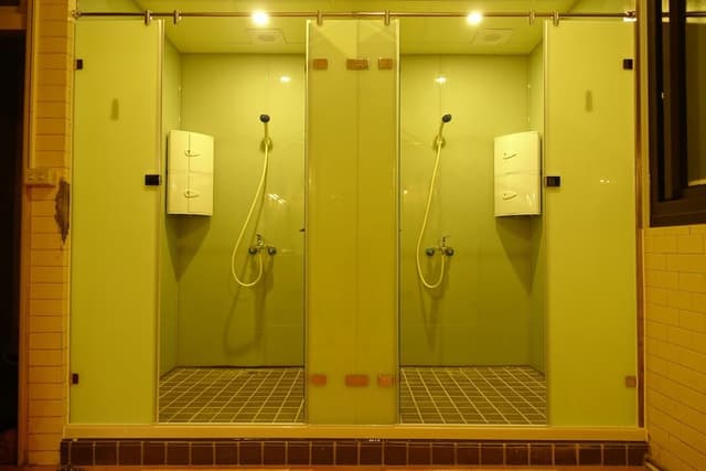 Shared Dormitory, Women only, Shared Bathroom