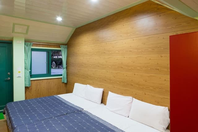 Basic Quadruple Room