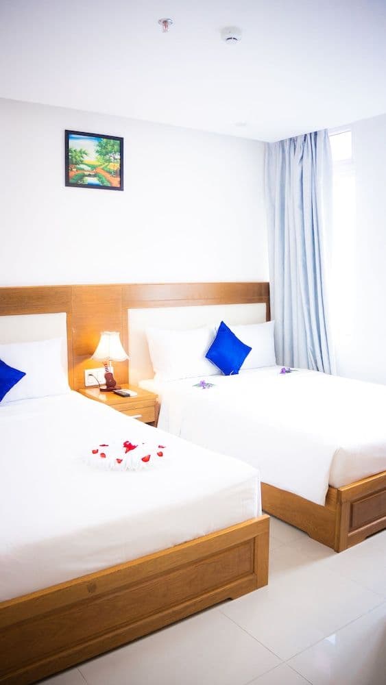 Superior Twin Room, City View