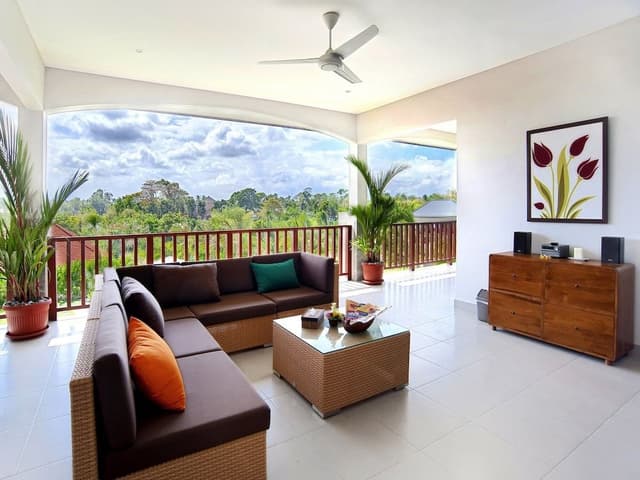 Villa, Smoking