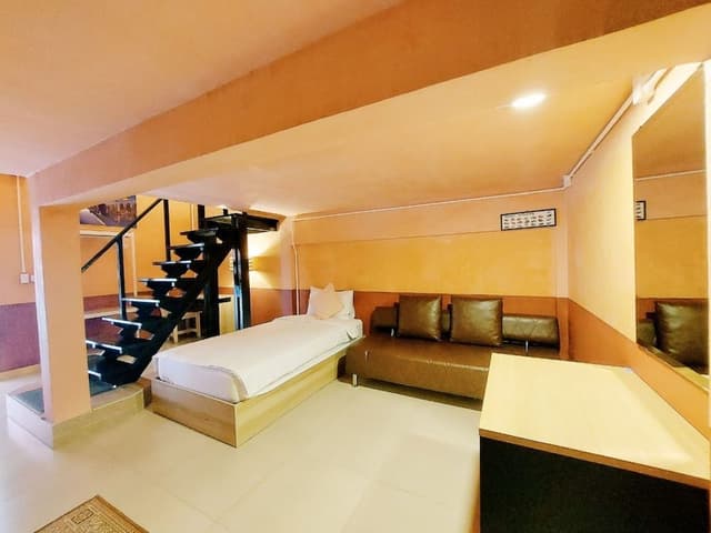 Family Room, Multiple Beds, Hot Tub, Mezzanine
