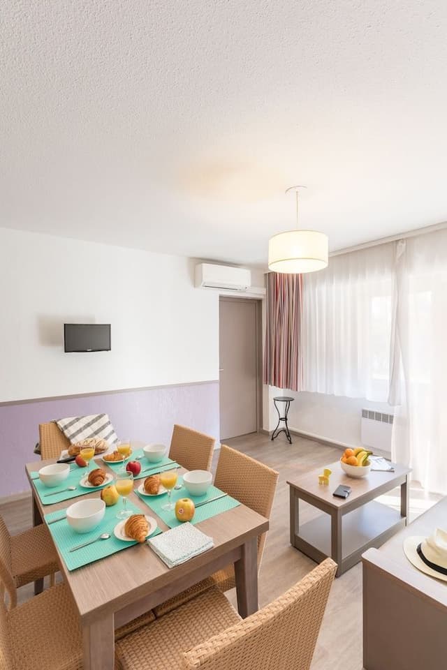 Studio 4 people - 1 sleeping alcove - Terrace or balcony