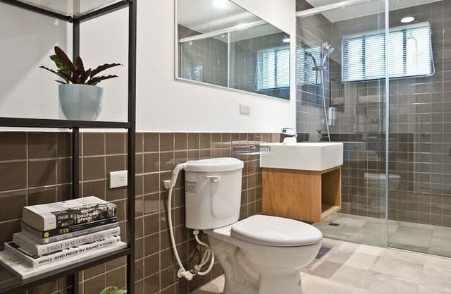 Double Room (402)