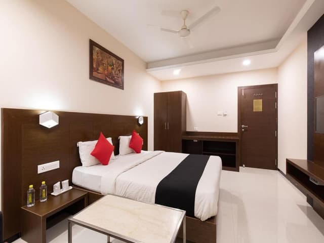 Deluxe AC Room