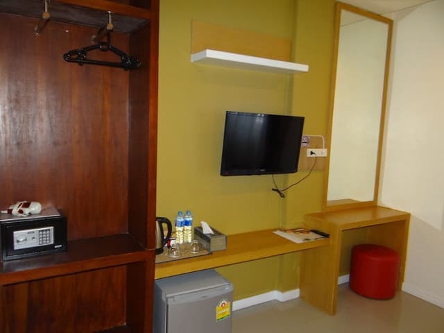 Budget Double Room - No Window