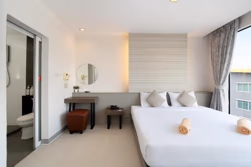 Deluxe Double Bedroom