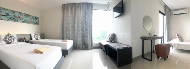 Deluxe Triple Room