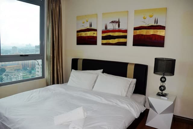 2 Bedrooms Apartment