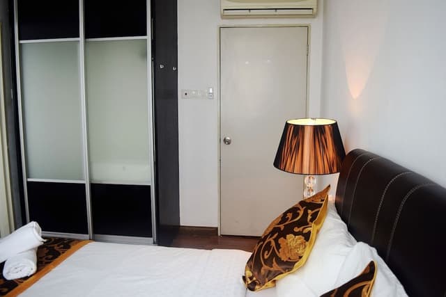 3 Bedrooms Apartment