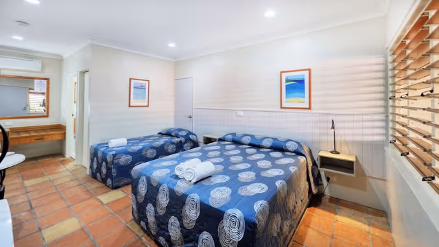 Standard Twin Room