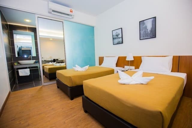 Deluxe Twin Room