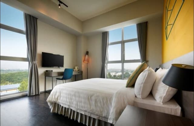 Deluxe Double or Twin Room
