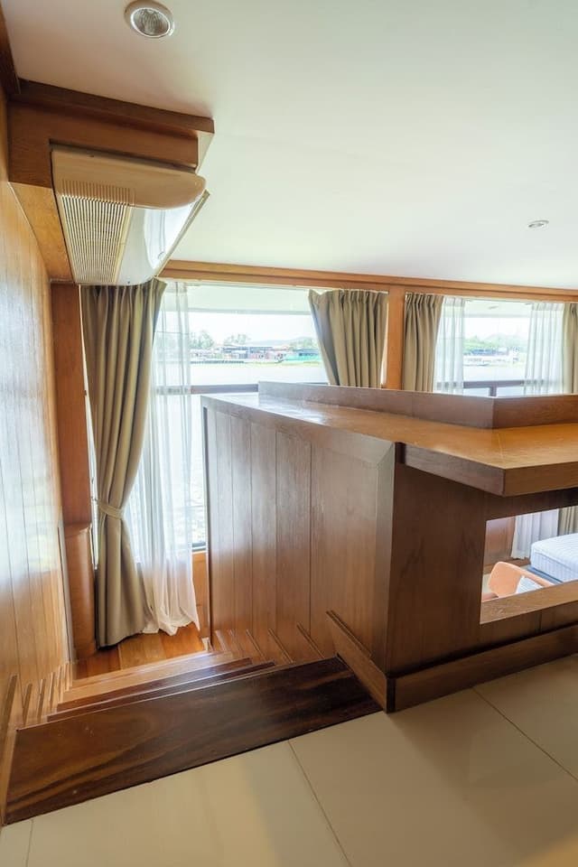 Suite with Lake View