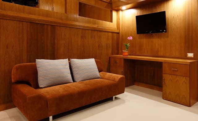 Suite with Lake View