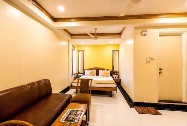 Deluxe Double or Twin Room