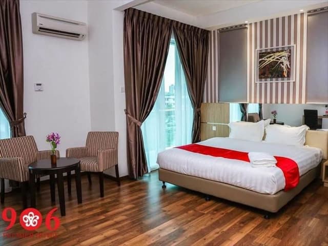 Premier Junior Suite