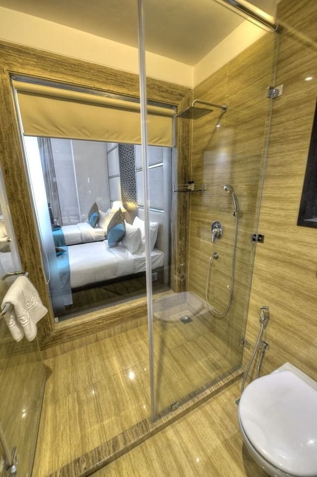 Standard Room, 1 King Bed