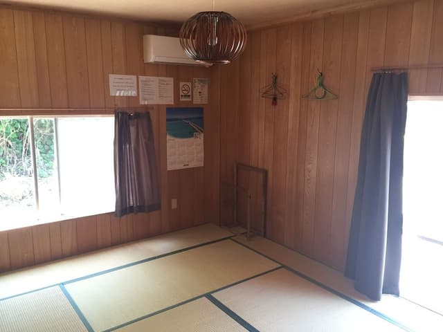 Japanese -Style Room Snack Included (4 persons)