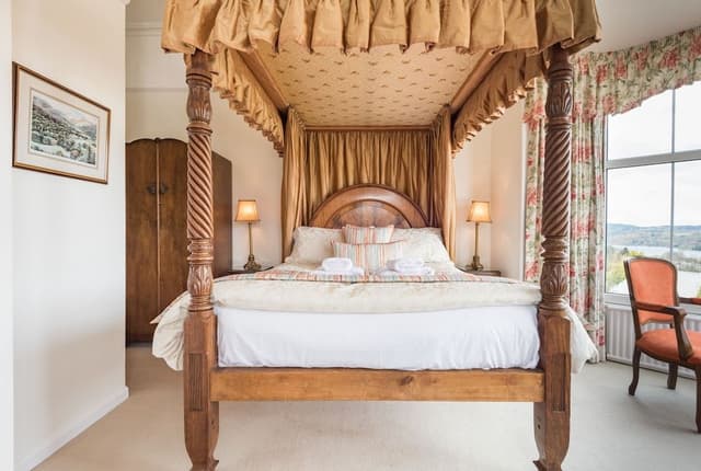 Double Room, Ensuite (The Langdale)