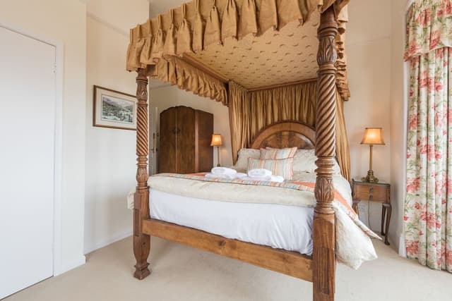 Double Room, Ensuite (The Langdale)