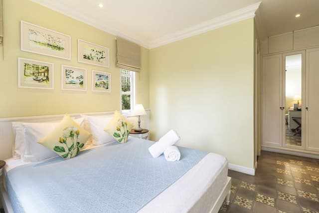 Deluxe Double Room, 1 Queen Bed, Non Smoking, Garden View