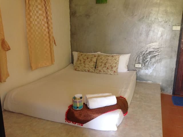 Standard Double Room, Fan