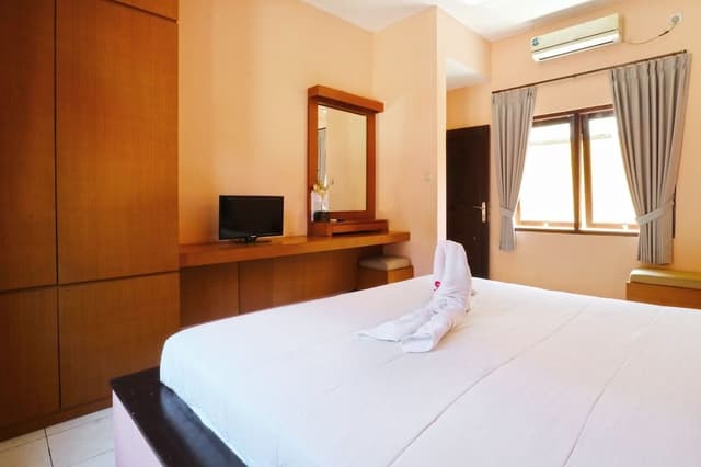 Anggrek Room