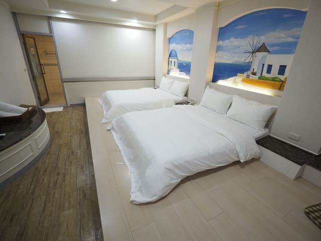 Deluxe Quadruple Room