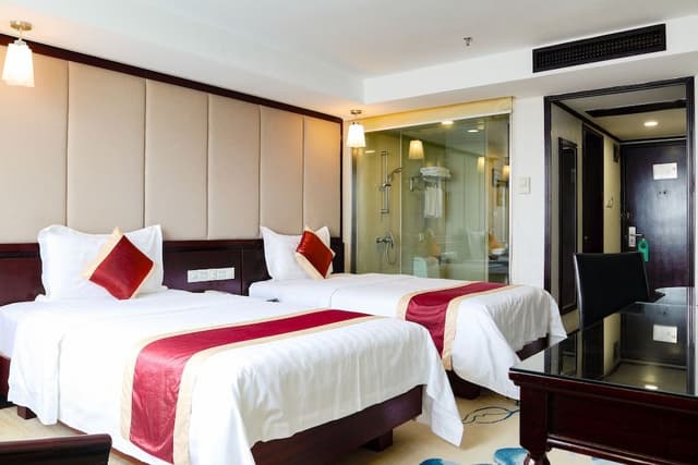 Business Twin Room (Deluxe)