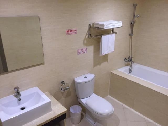 Family Quadruple Room, 2 Double Beds, Non Smoking