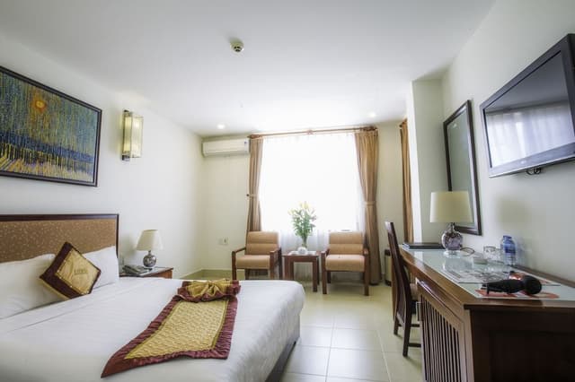 Deluxe Double or Twin Room
