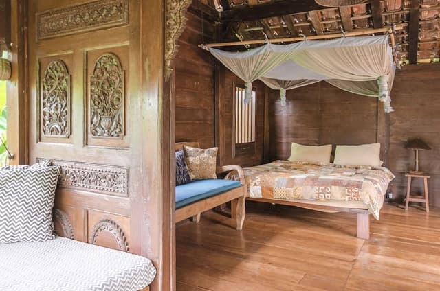 Traditional Bungalow