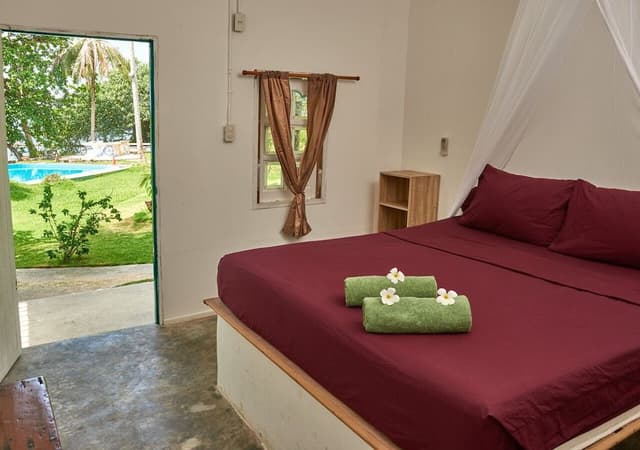 Basic Cabin, Ocean View