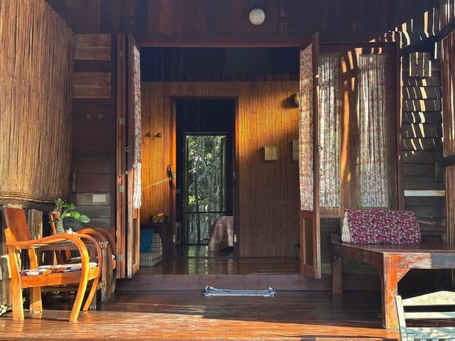 Canal Room Air 6