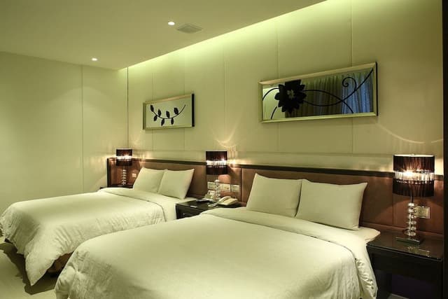 Elite Quadruple Room